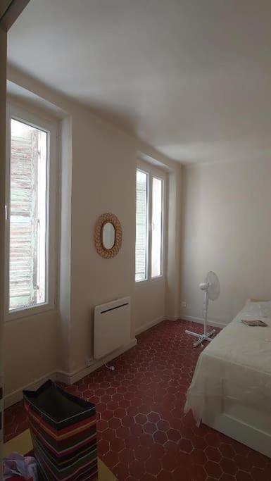 Appartement De Charme - Wifi - Centre Historique Тулон Екстериор снимка