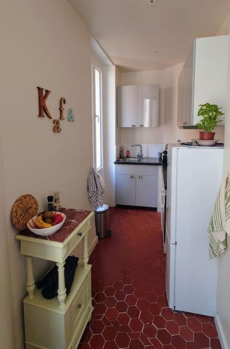 Appartement De Charme - Wifi - Centre Historique Тулон Екстериор снимка